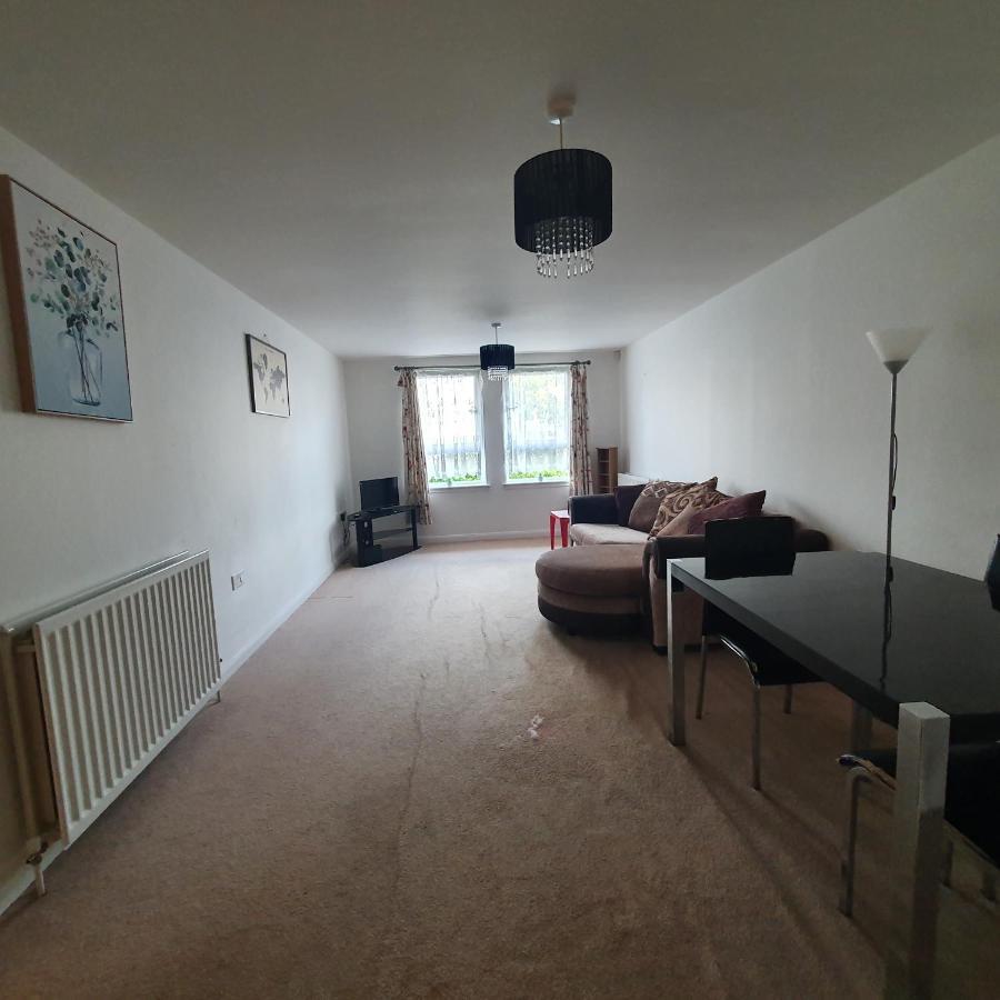 2-Bedroom Back Hilton Area Apartment - Ground Floor, Aberdeen City Center Екстериор снимка